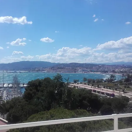 Flat With Terrace On The Croisette * Cannes